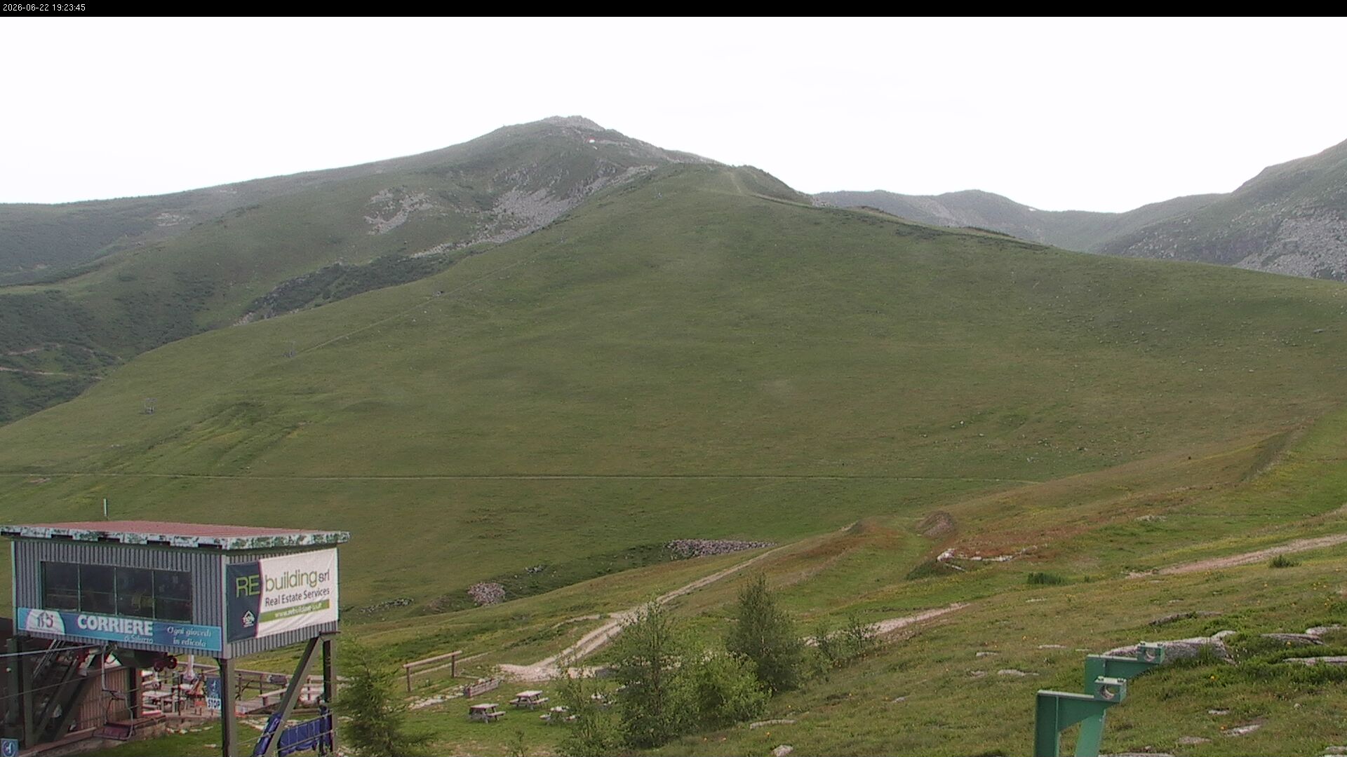 immagine della webcam nei dintorni di Pradleves: webcam Paesana